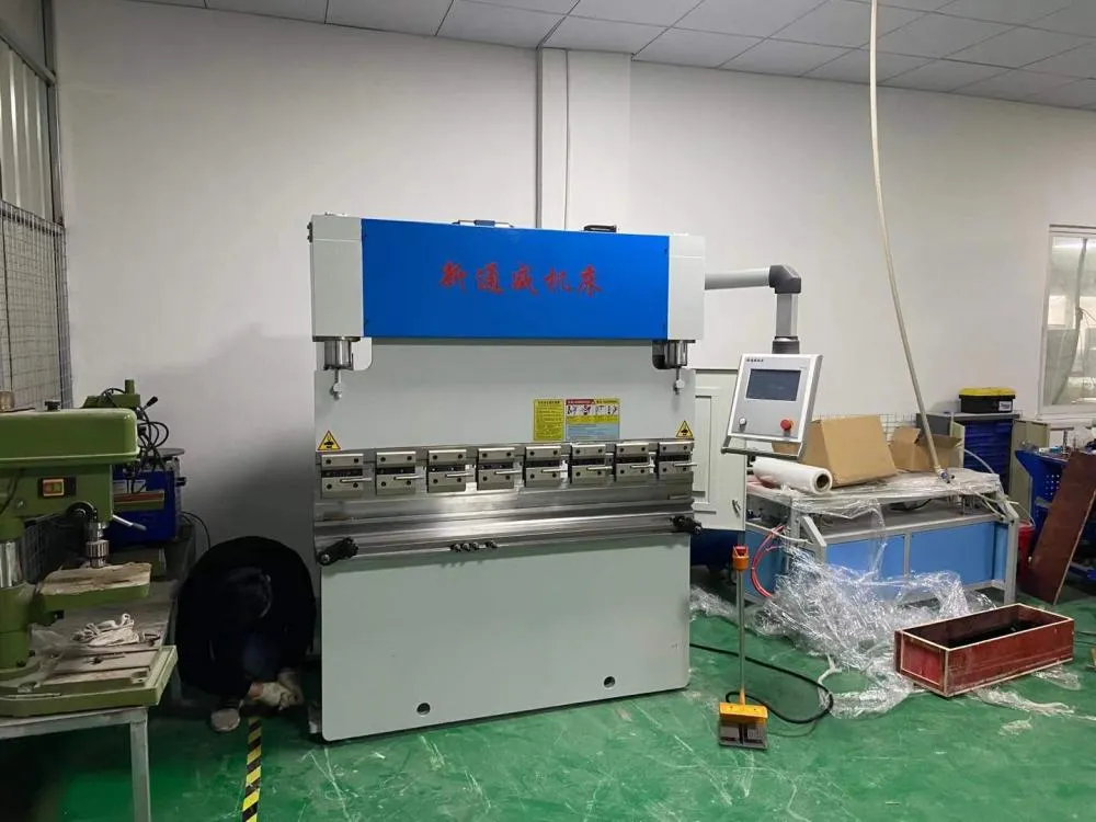 CNC-Abkantpresse Baureihe WE67K, Bild 7